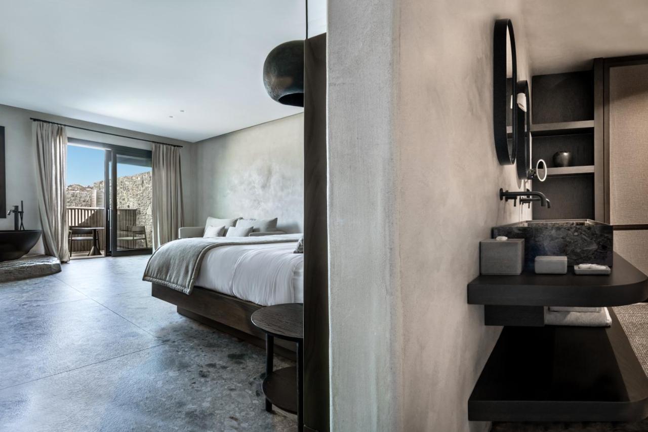 Hotel Aeonic And